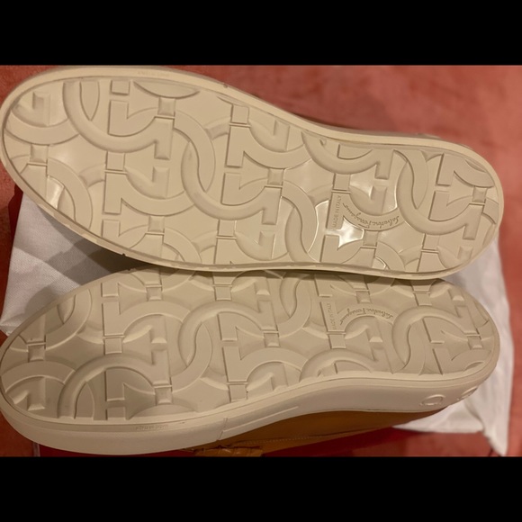 COPY - 👞 Salvatore Ferragamo loafers in calf leather
* Flat heel - Picture 12 of 13